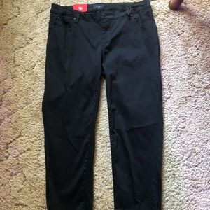 NWT Celebrity Pink cropped pants